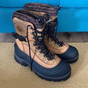 UNWORN Sorel Men's Conquest Waterproof Insulated Winter Boot, size 10.5, bark